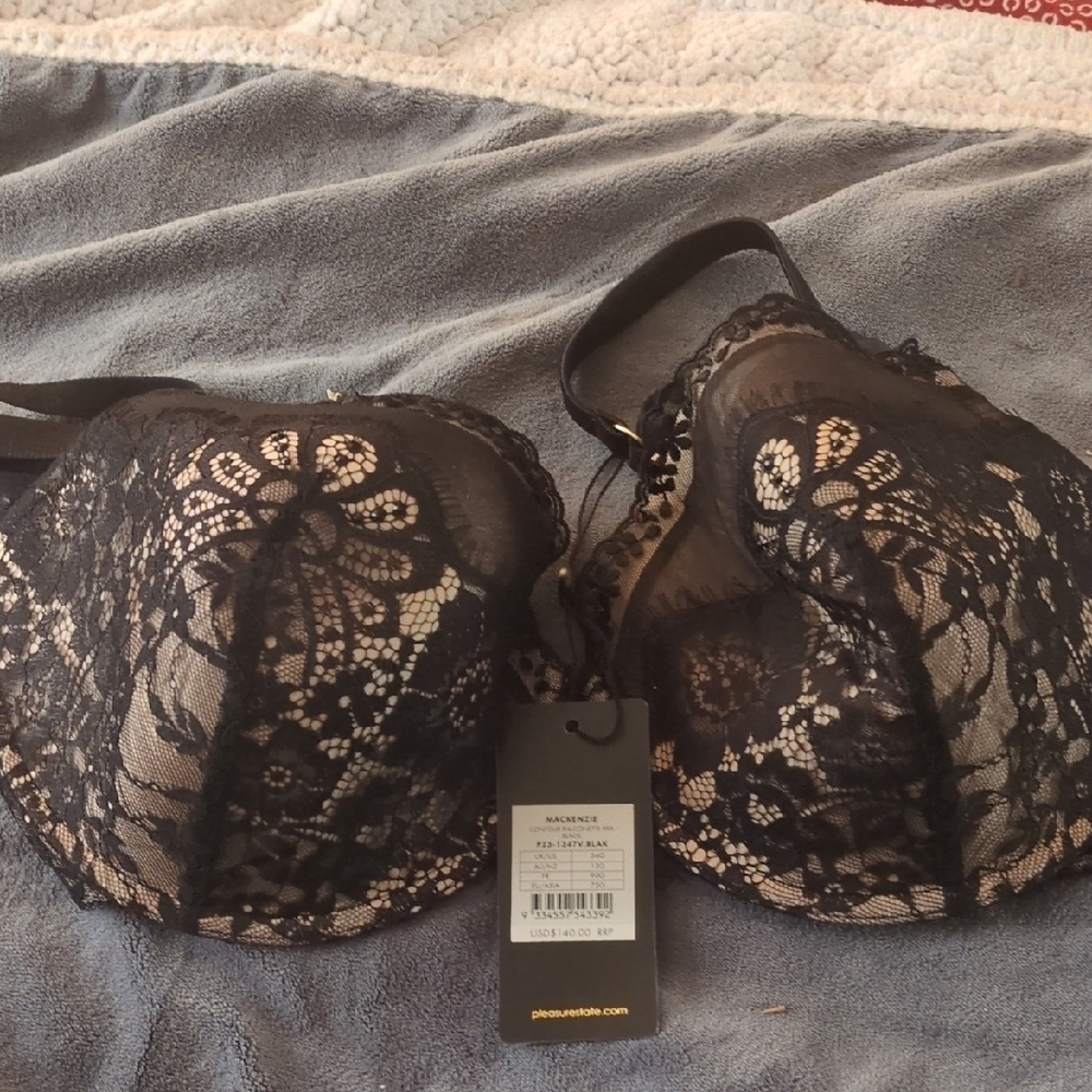 Elegant Black Lace Bra by